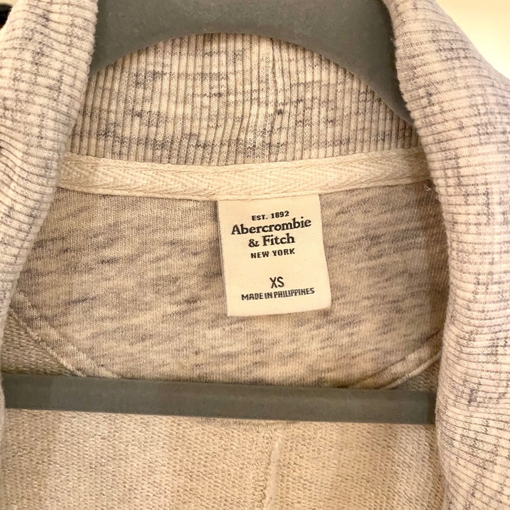 A&F Sweater-Cardigan - Picture 3 of 5